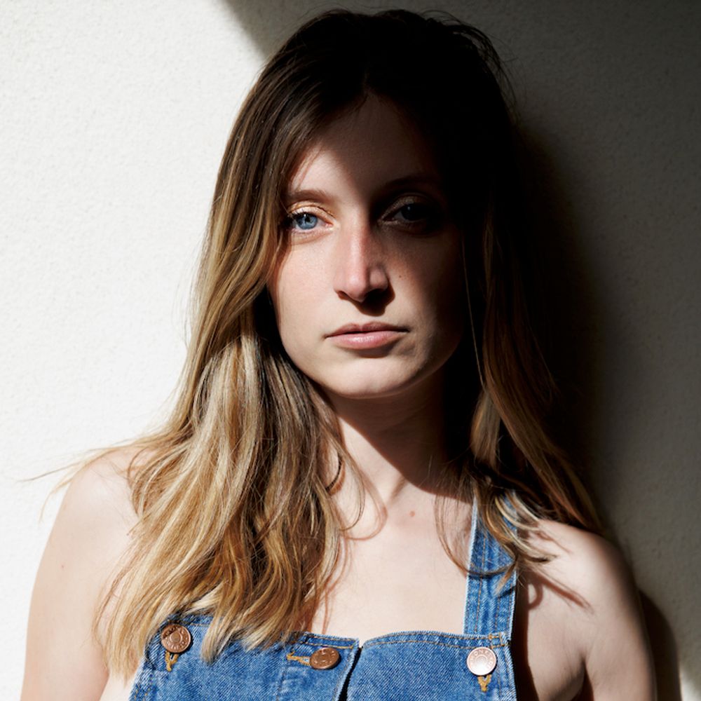 Céline In Frame