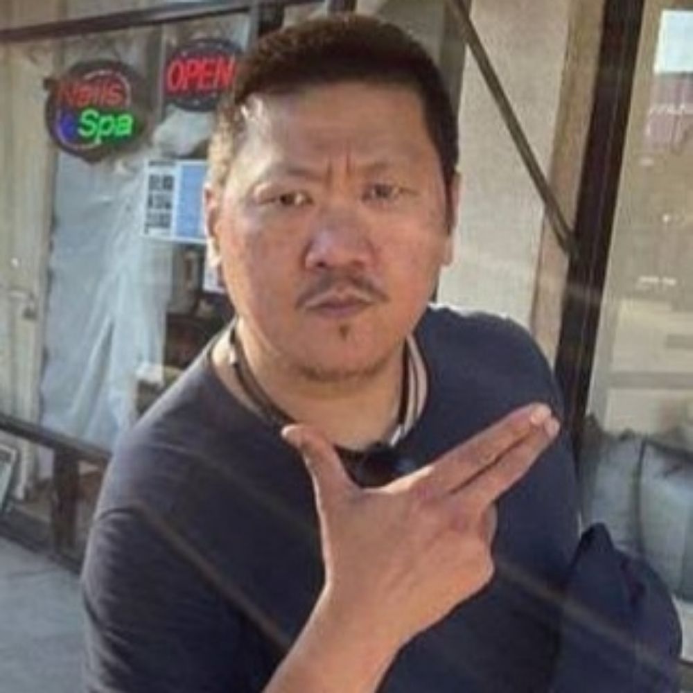 𝘽𝙤𝙬 𝙗𝙚𝙛𝙤𝙧𝙚 𝙬𝙤𝙣𝙜 王