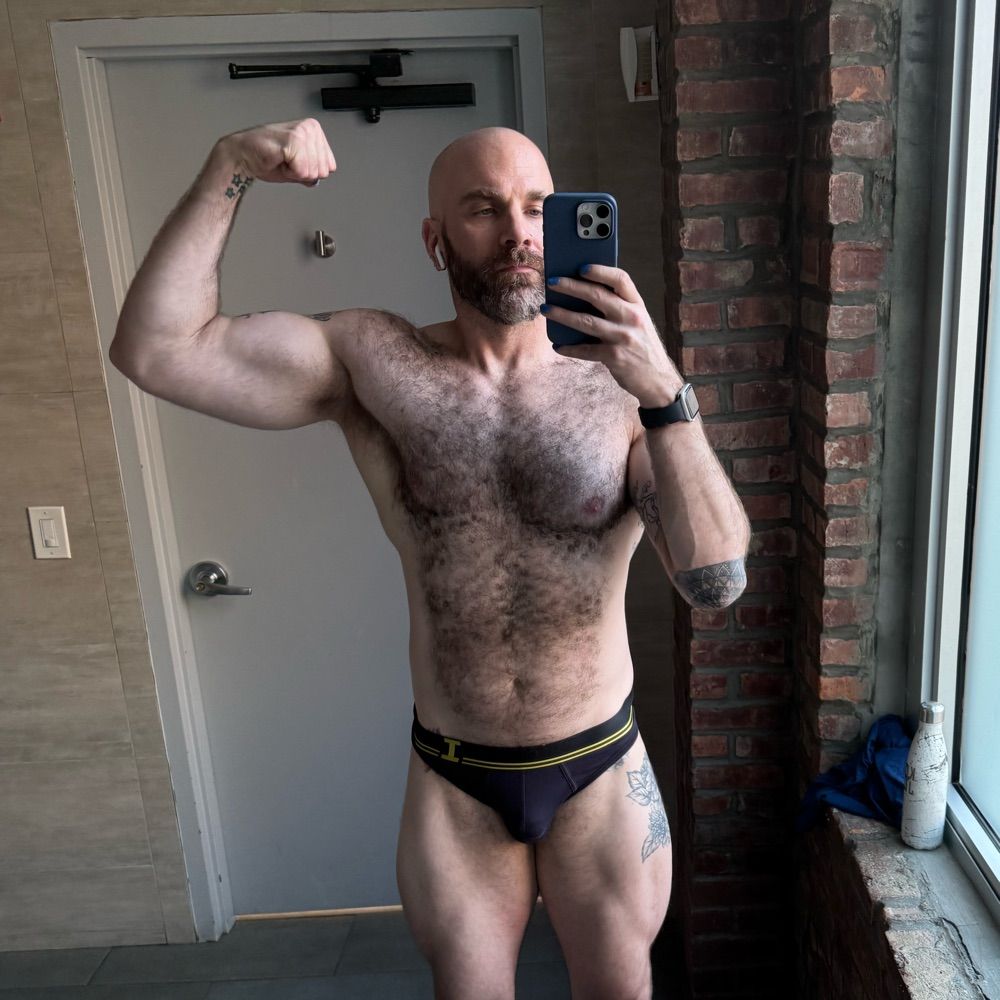 Wannabe Himbo