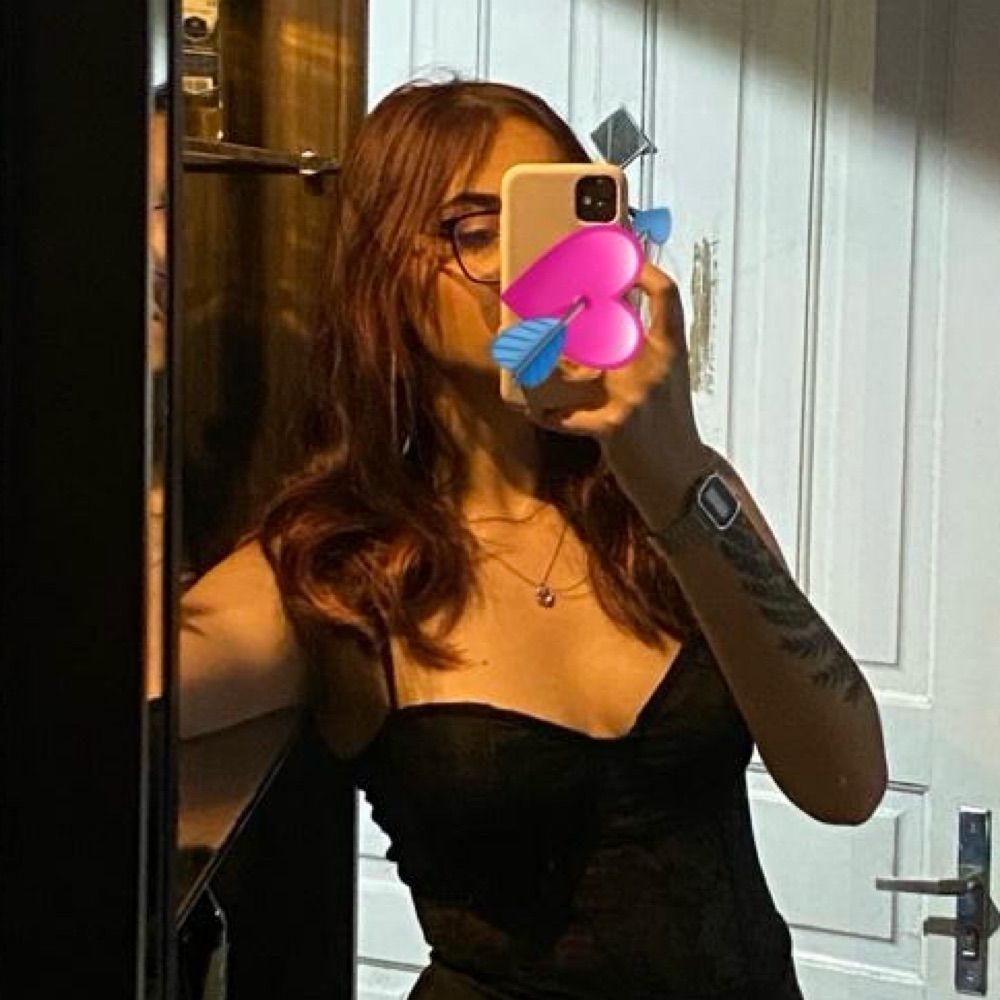✶