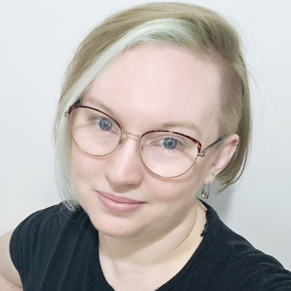 Freya Catherine/Song Spinner