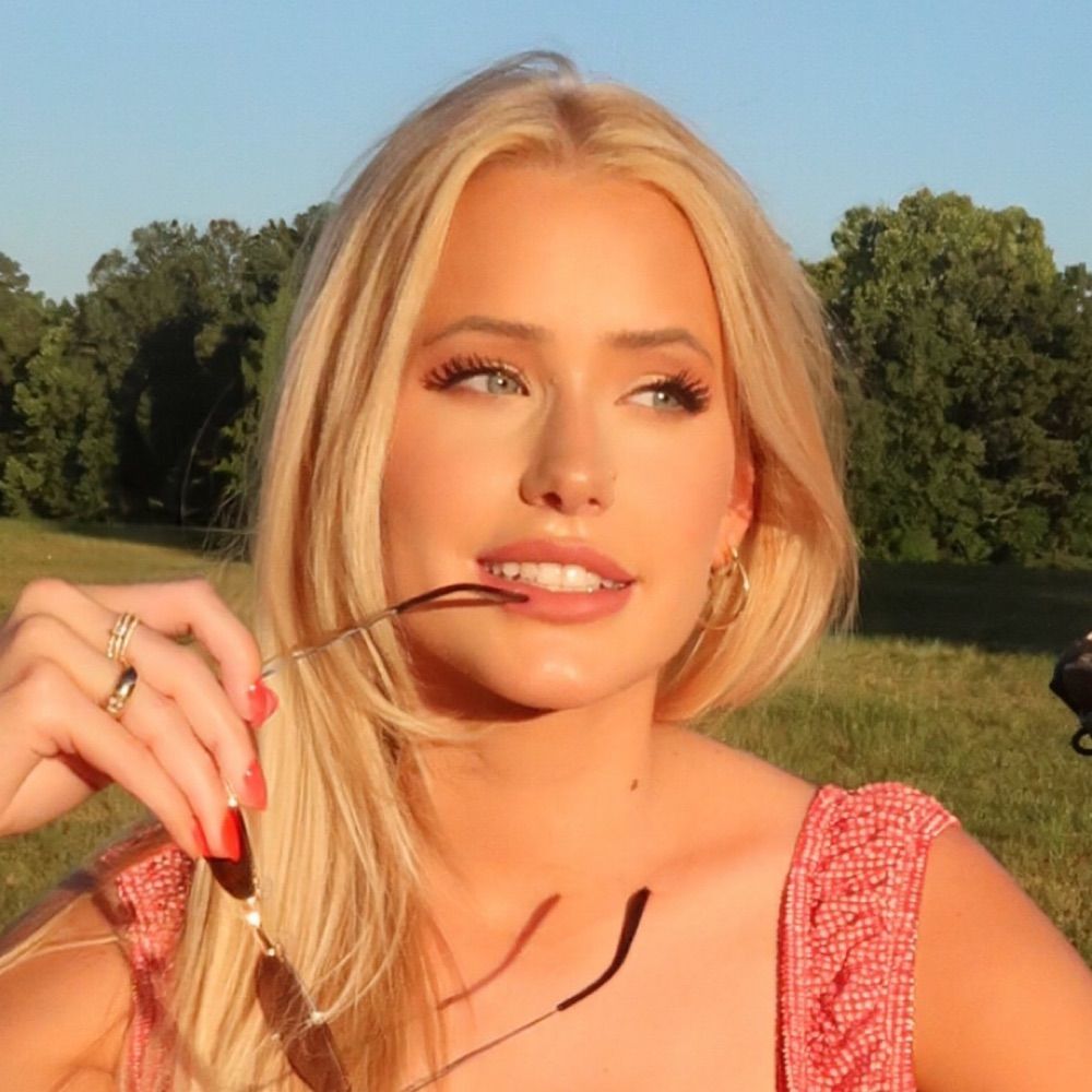 Alli Standefer