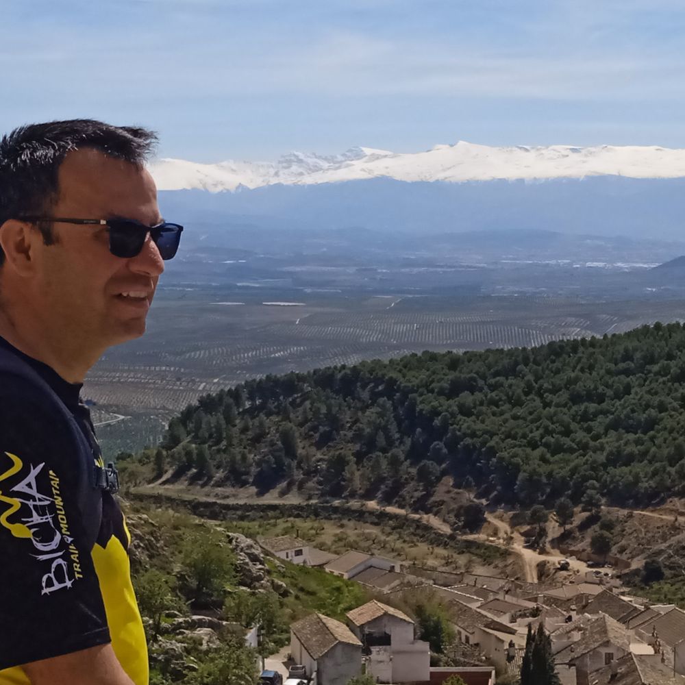 Antonio J. Pérez-Luque