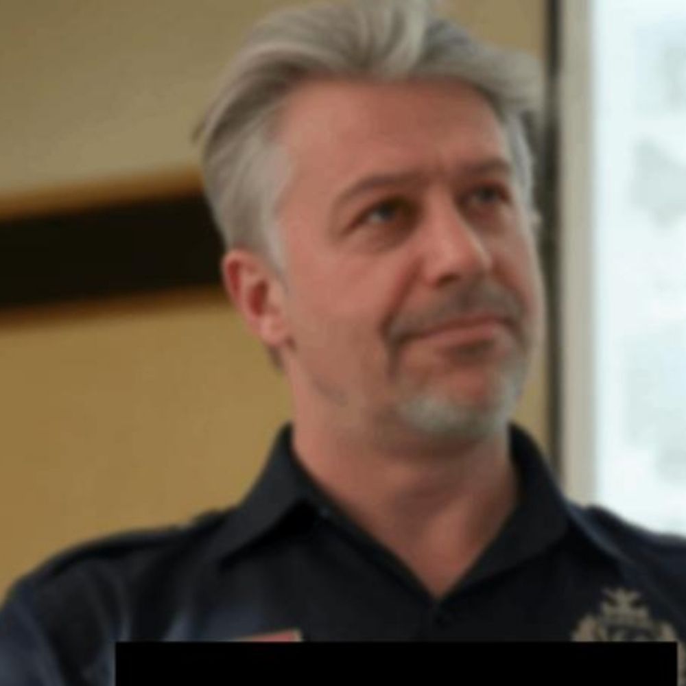 Dr. Yüksel Hoş