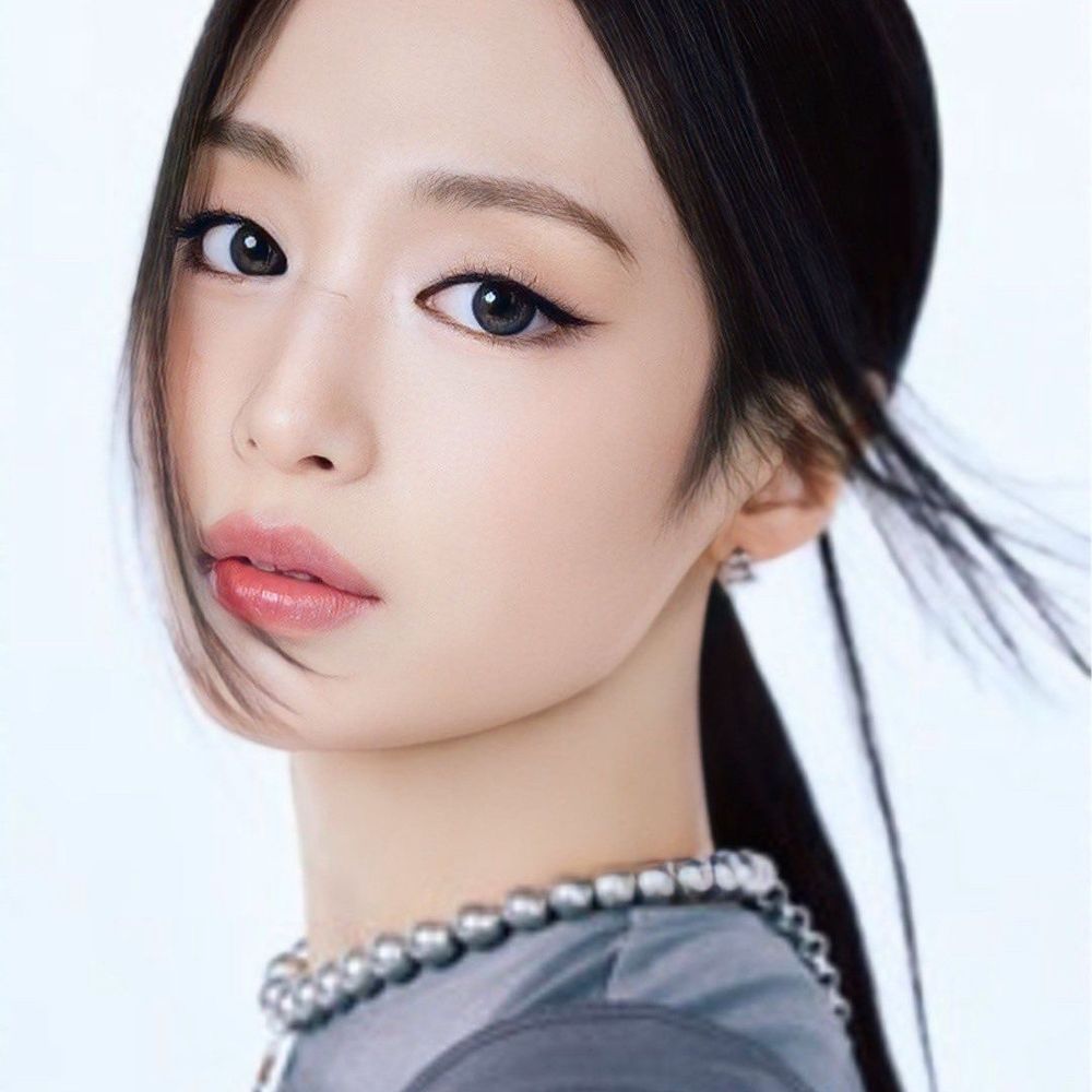 ahyeon pics 