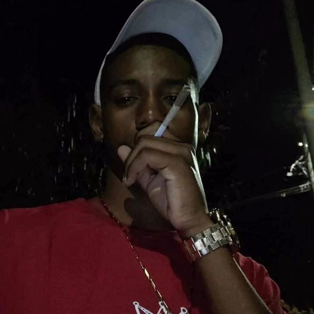 C.F 🚩