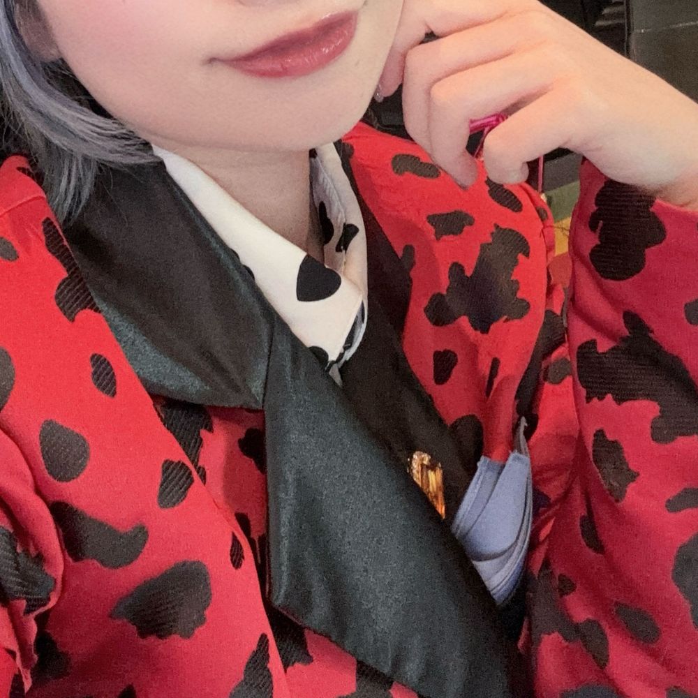 やむ