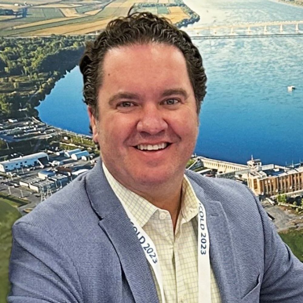 Dennis Hogan