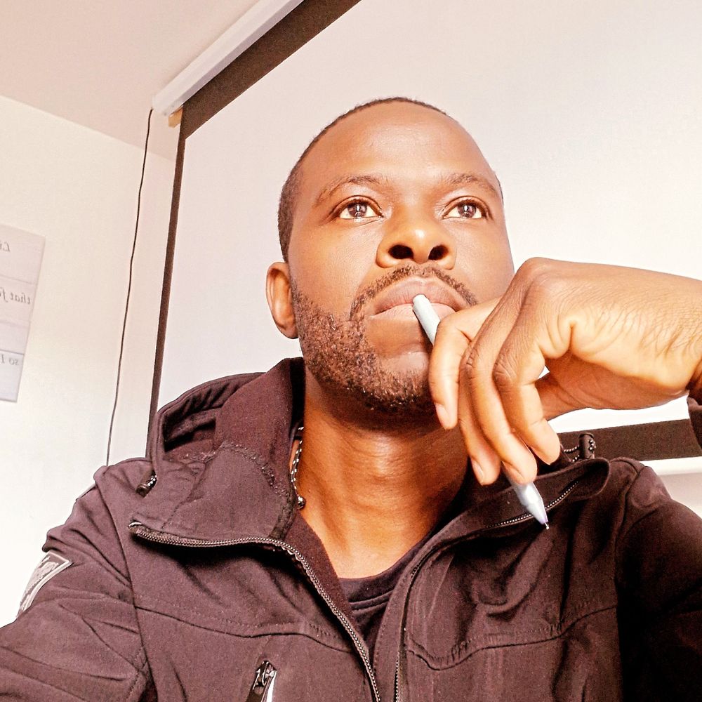 Dr Nkululeko Sibanda