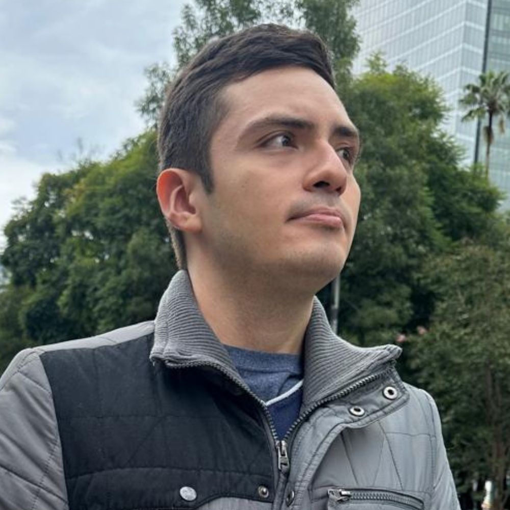 César A. González