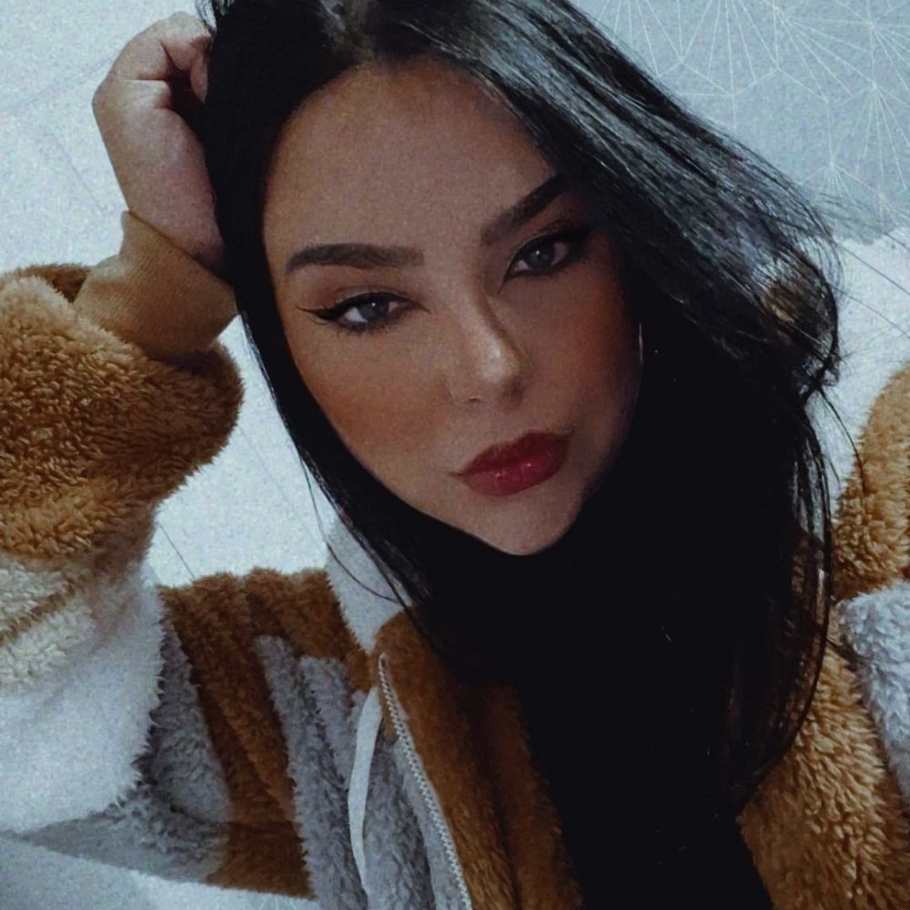Stefany Brito 🦋