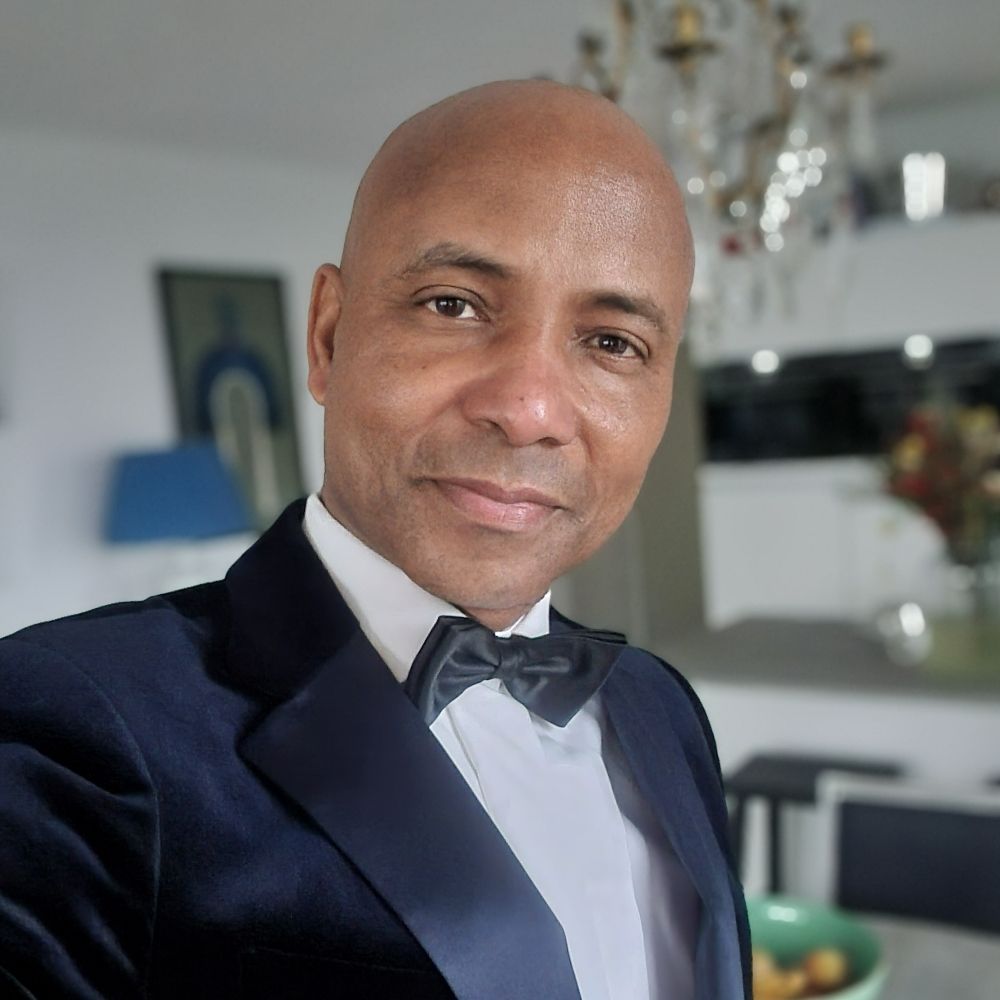 Humberto Tan