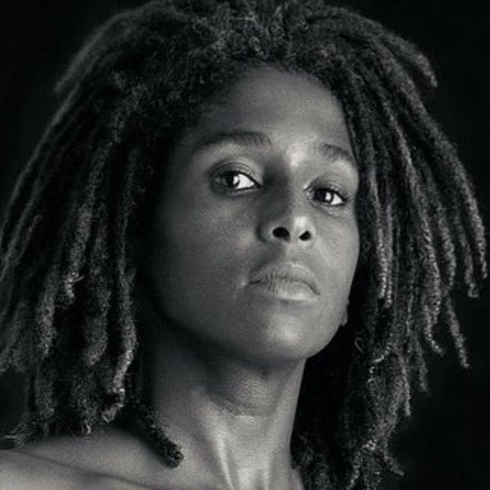 BM: Feminist Art (Bot)