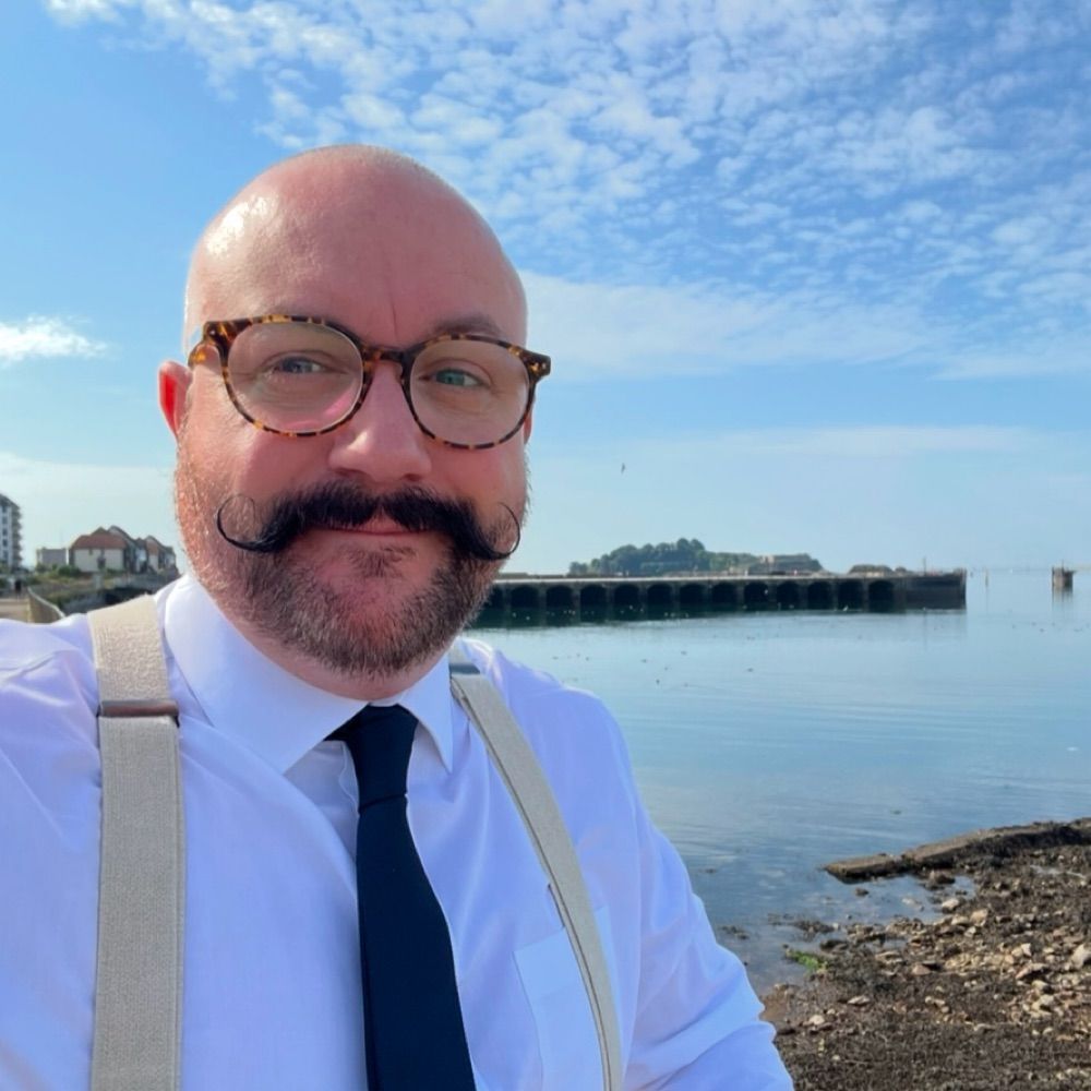 Professor Steve Maddern