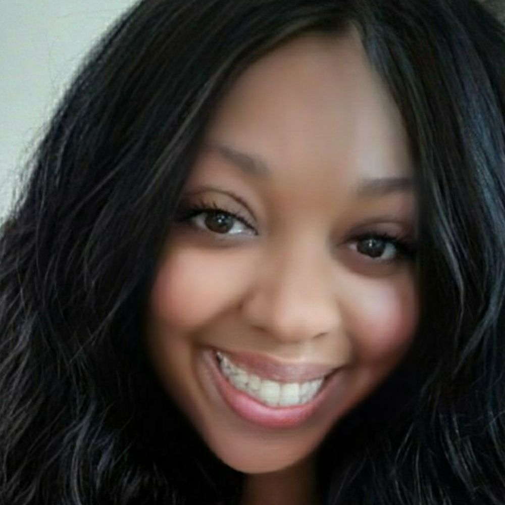 Jenn | Digital Products, Website Flipping Entrepreneur