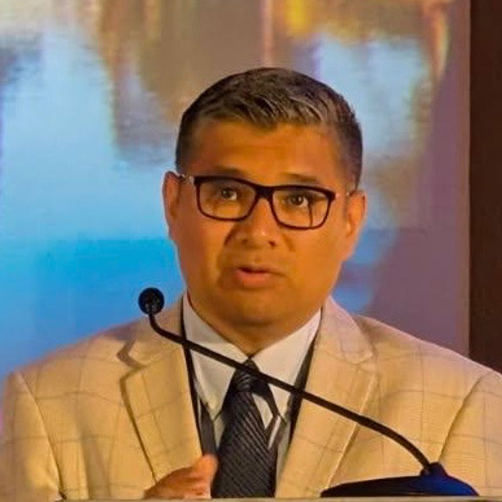 Jorge Luis Salinas