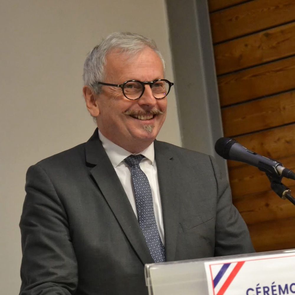 Jean-René Cazeneuve