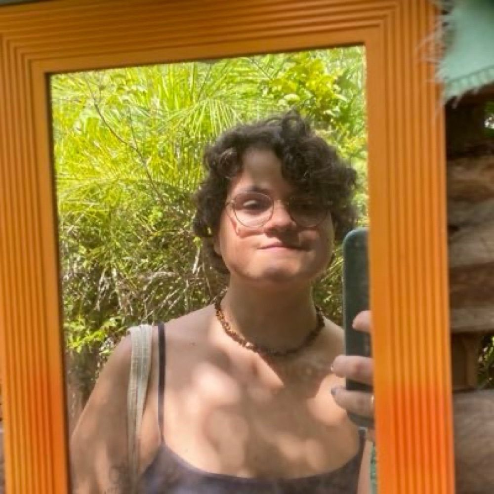thais