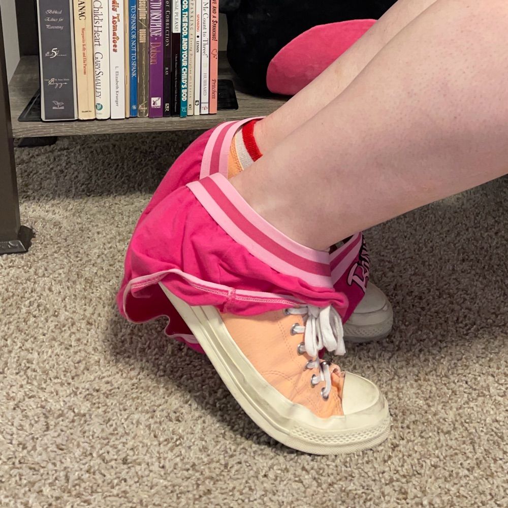 Clarine Klein is Writing Spanking Stories! 🍑🔥🏓