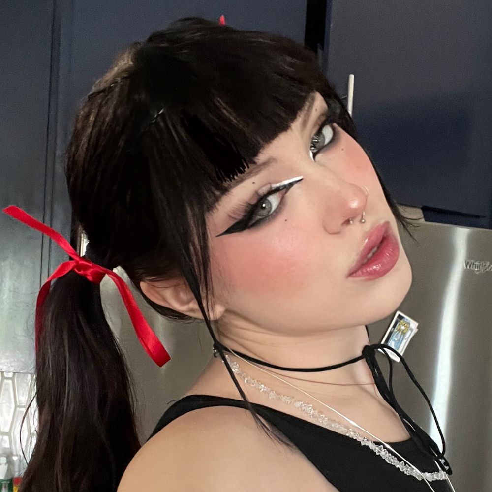 elvira 🎀