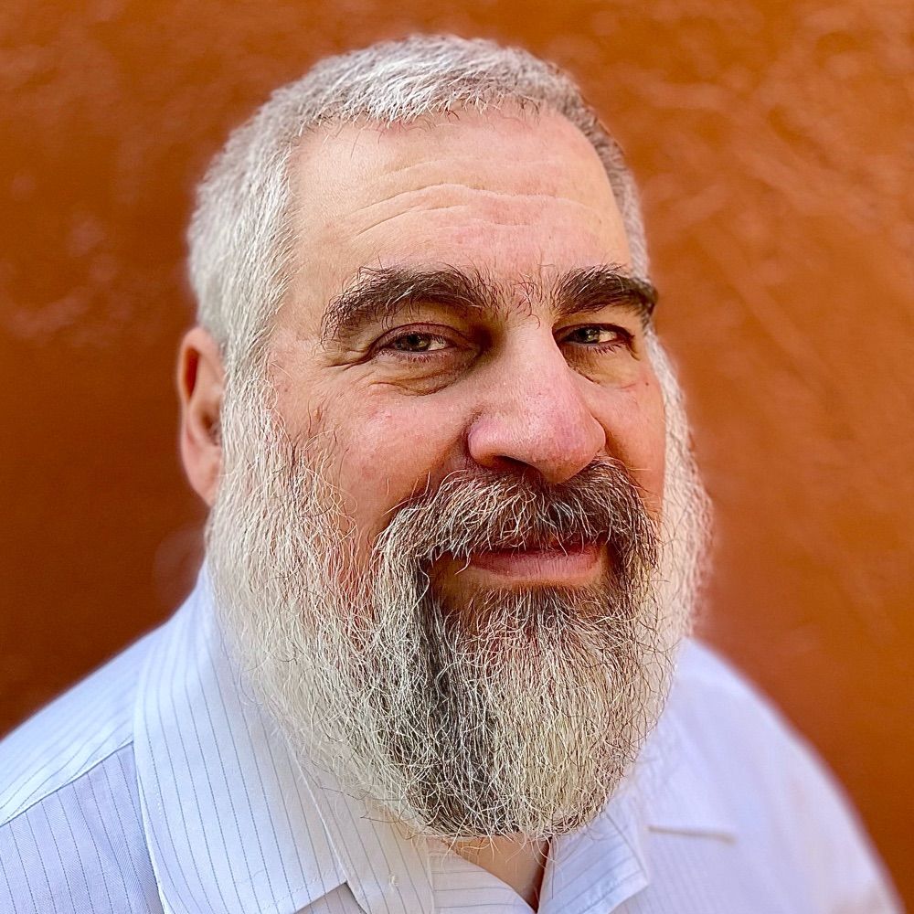 The GristlyBear הדוב הגריזלי