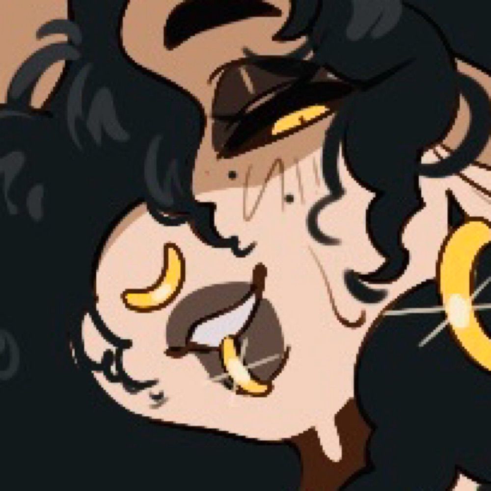 CHOMPS 🖤🤍🧡💛