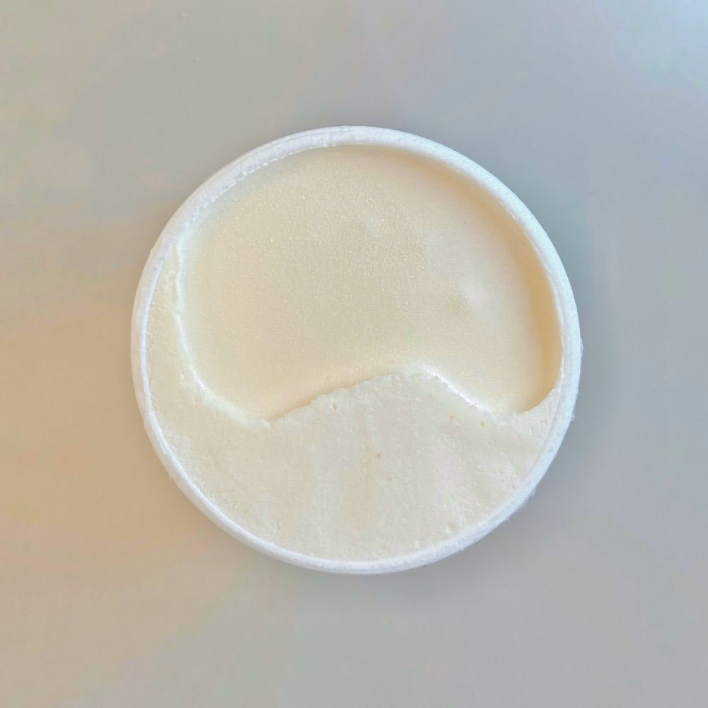 ⠀