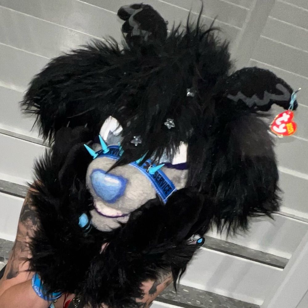 FOLLOW EMOWOLF.BSKY.SOCIAL ❤️🫶