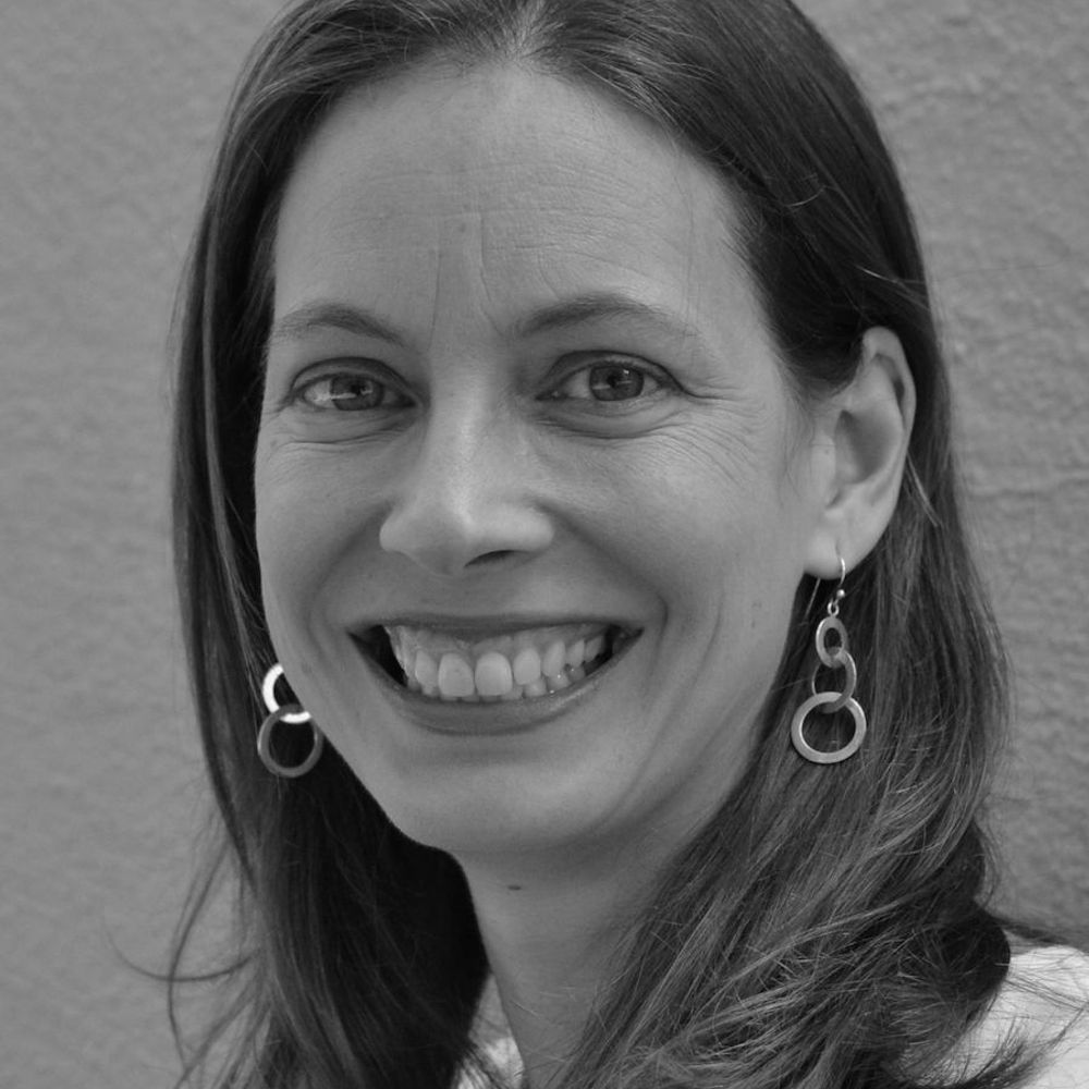 Caroline Lee