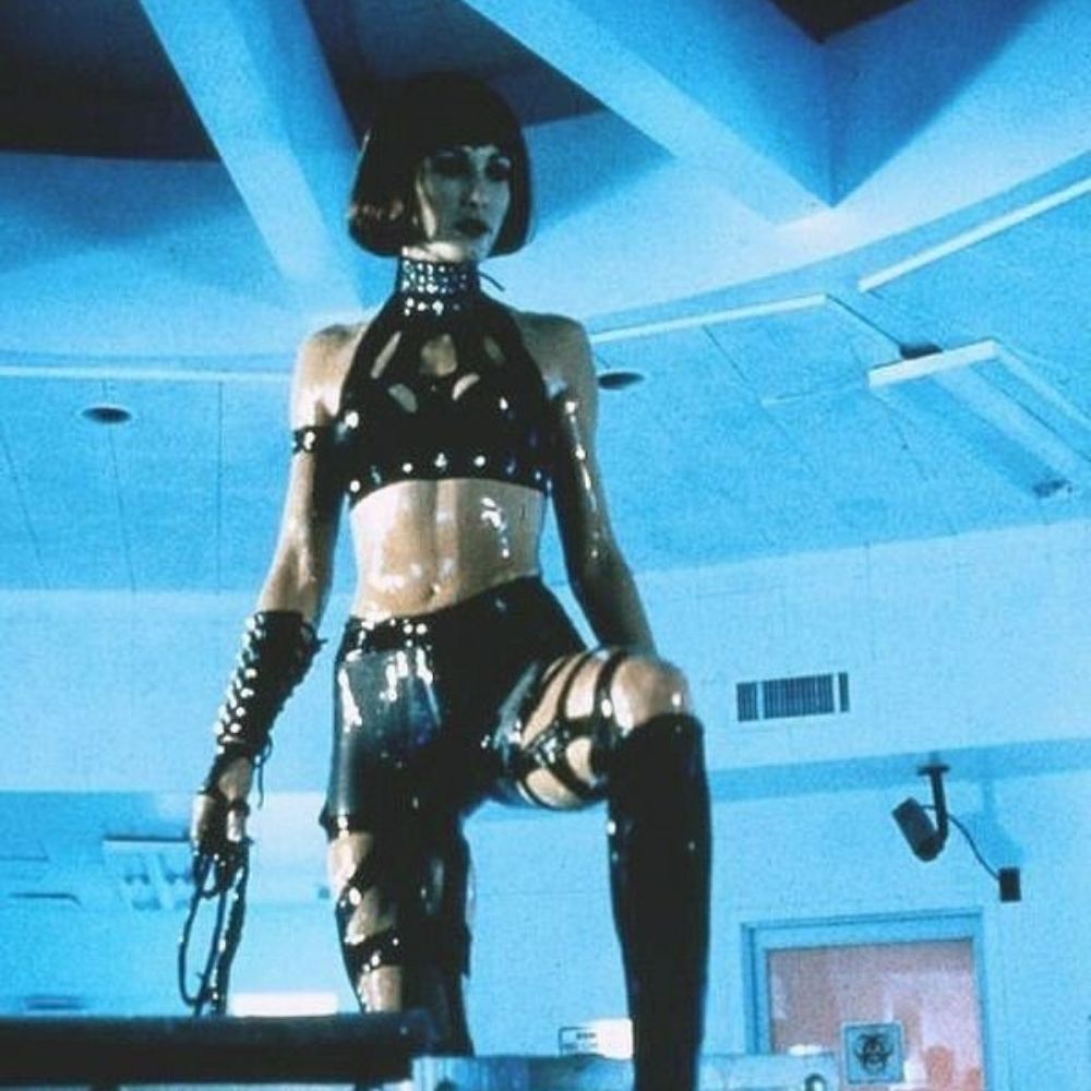 Dominatrix 
