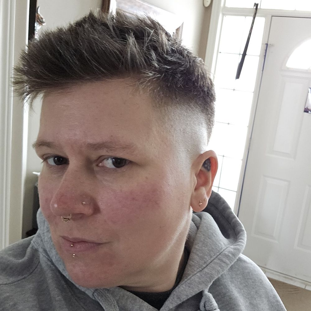 Deanna/Dee (they/them)