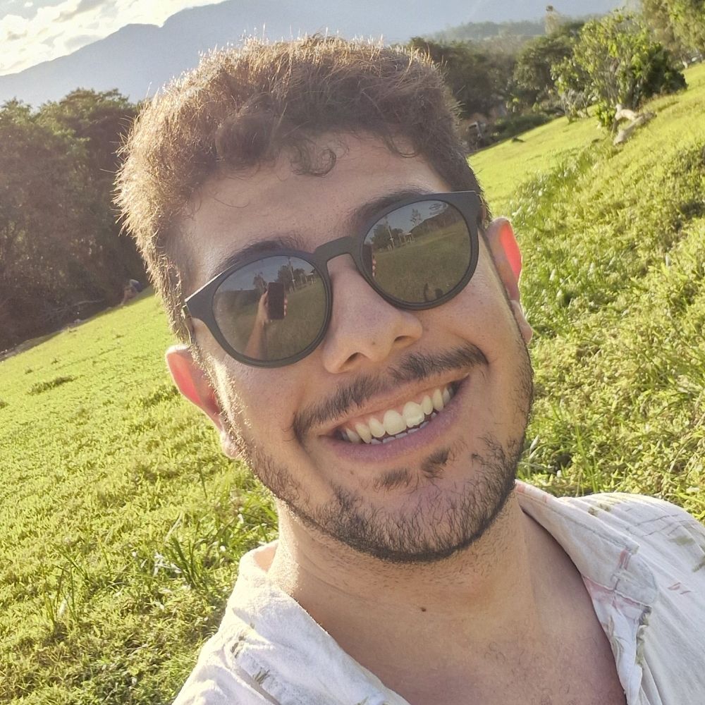 Abraão Moreira