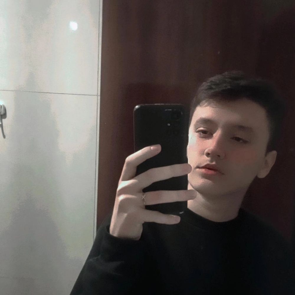 Um_Marcelo🦊🎌🧠