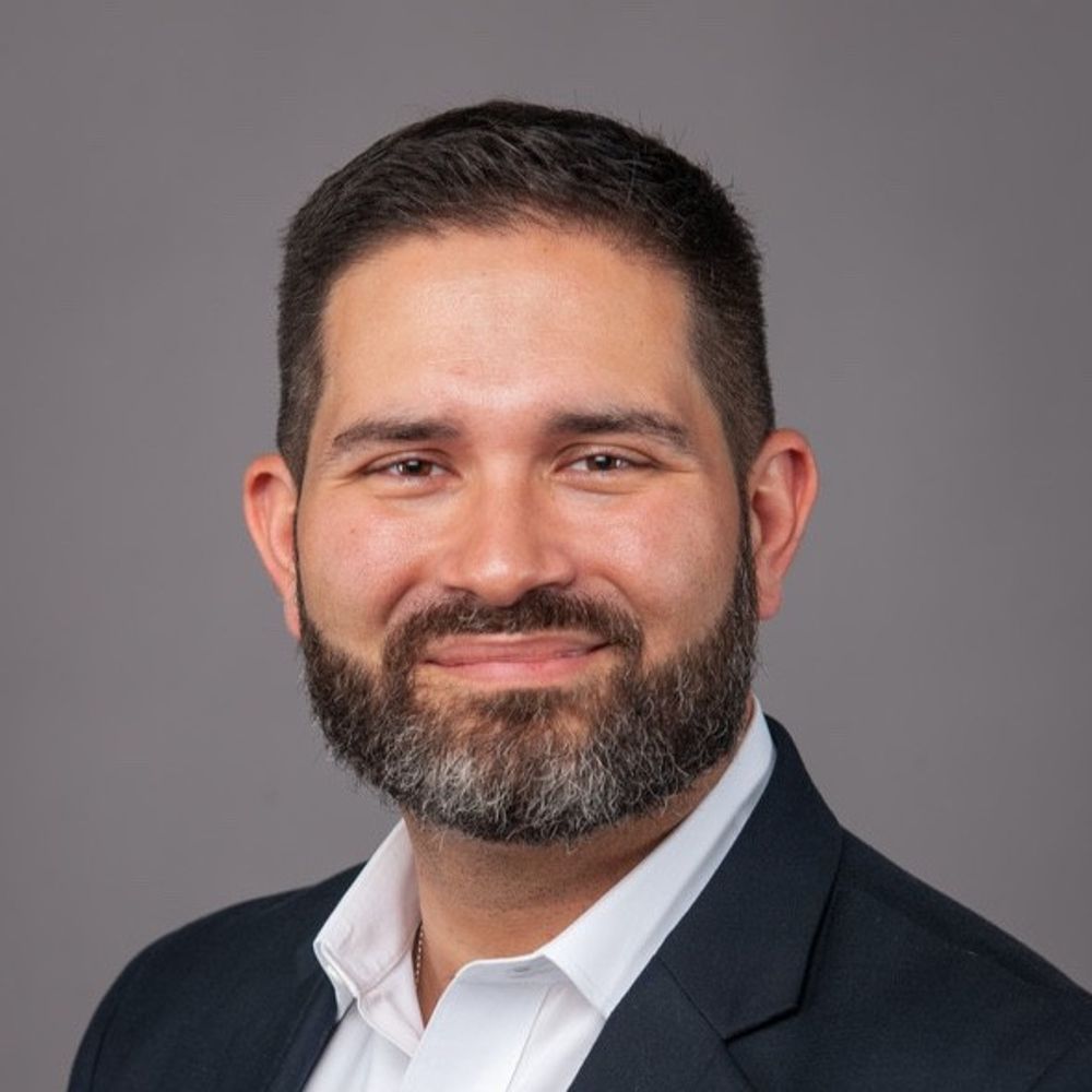 Francisco J. Fajardo (he, him, el)