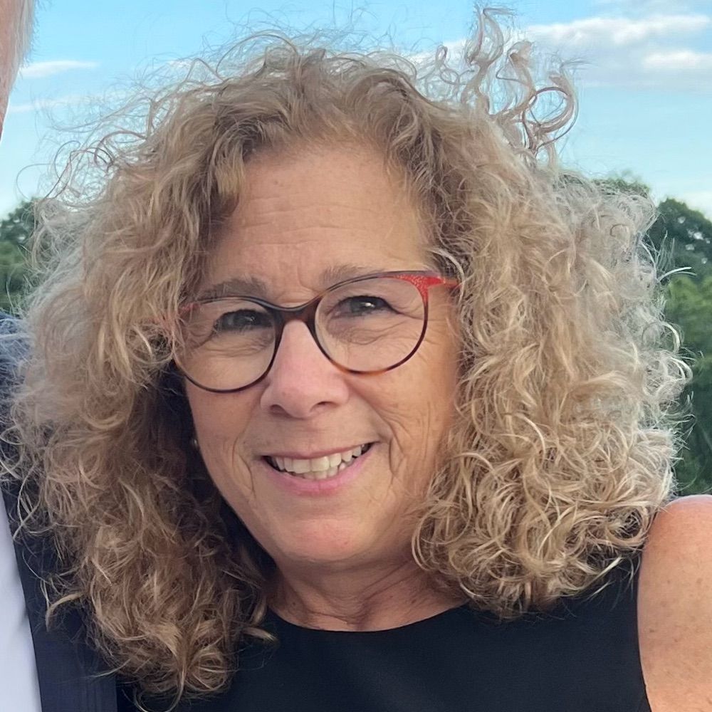 Deborah Legow Schatz