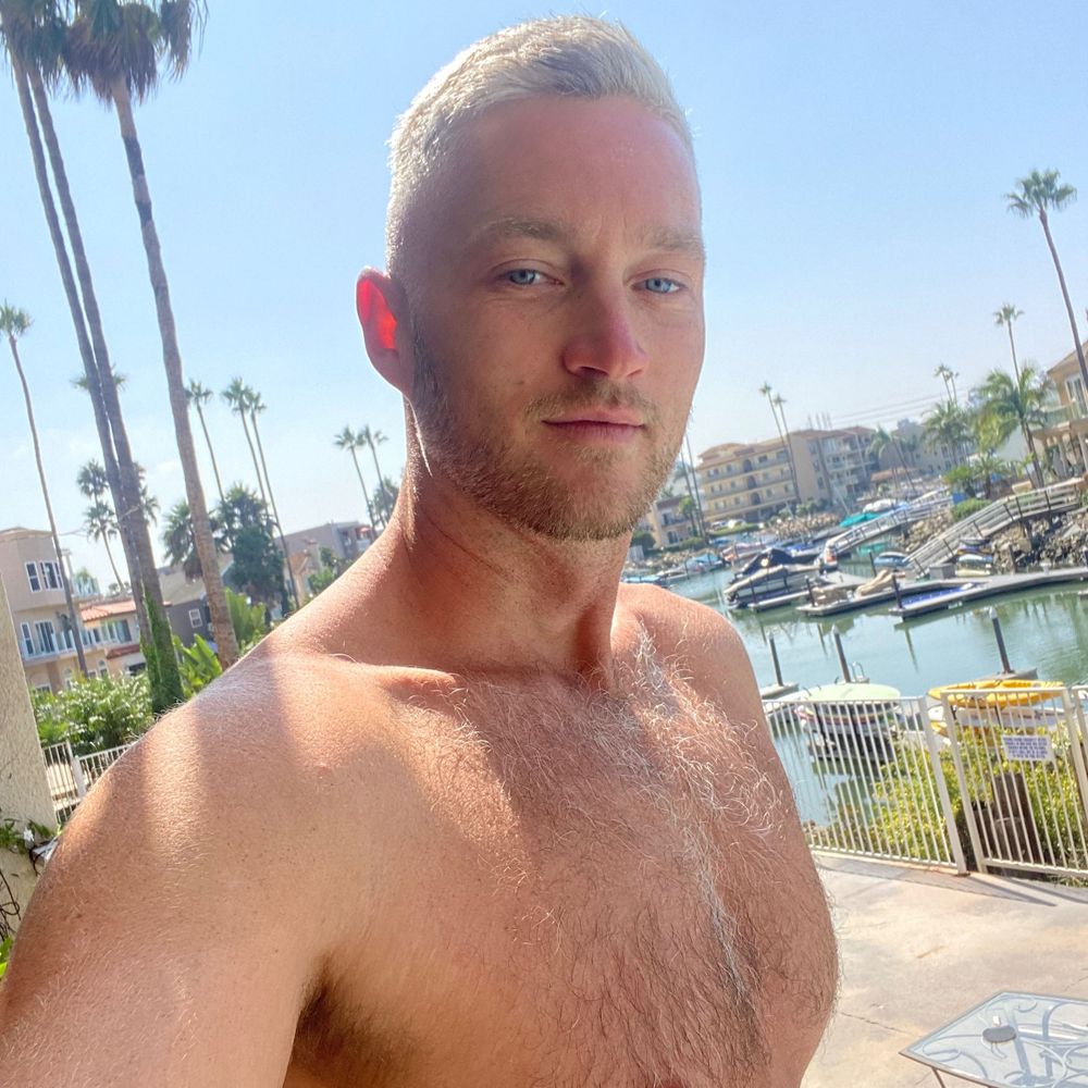 MisterSilverFoxx🐺