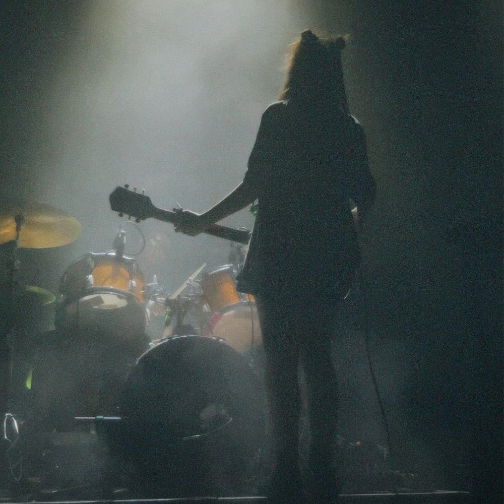 Angie McMahon HQ