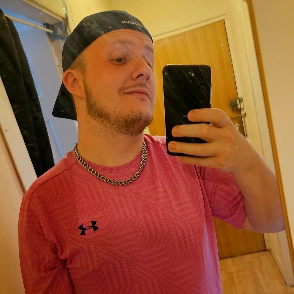 wezzzie87🇬🇧 sub/pig/throatgoat/switch
