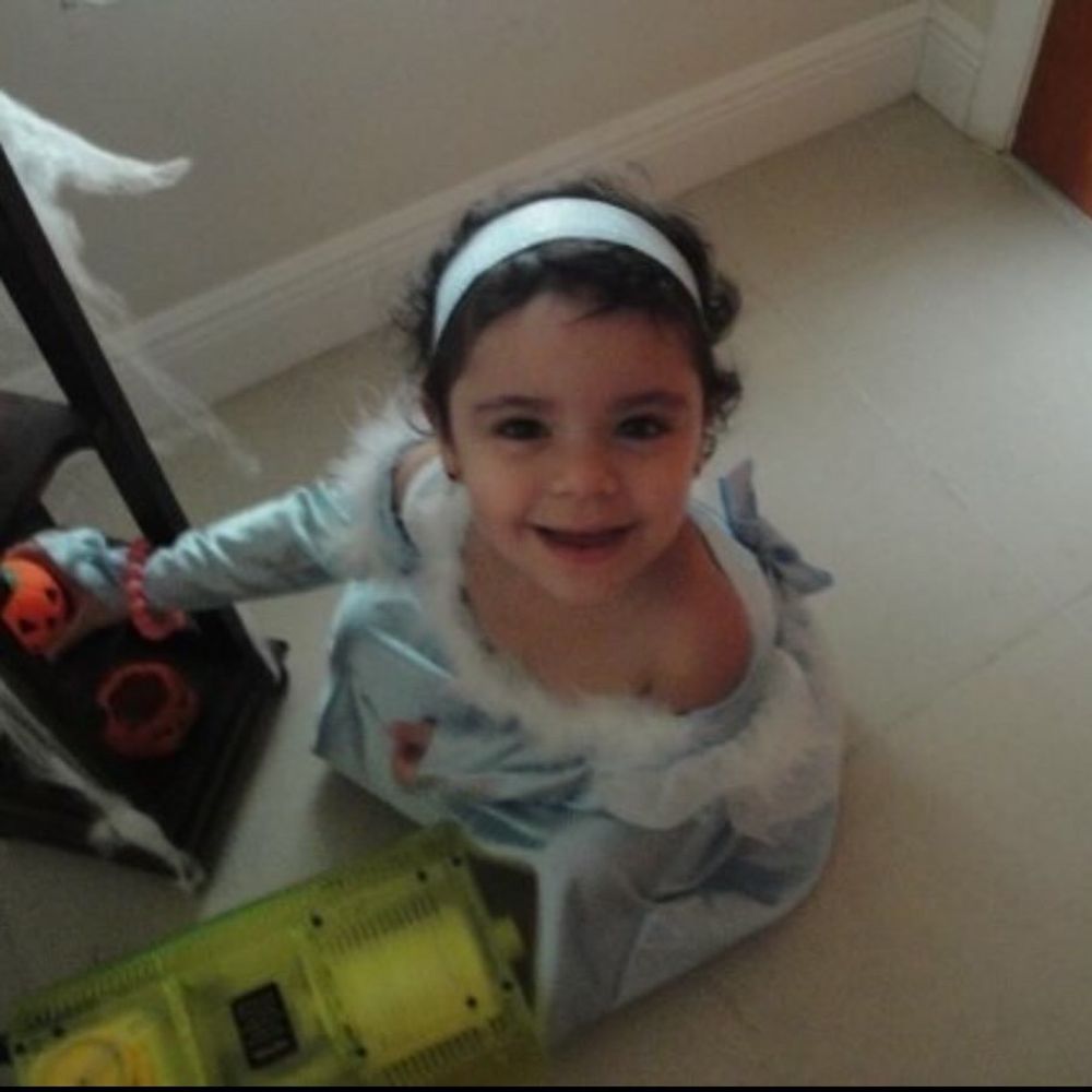 sofia cabello