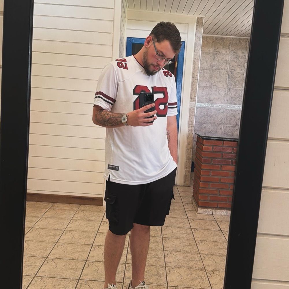 LeoHzz