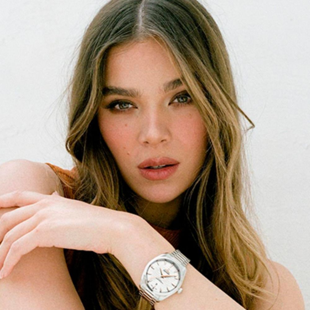 Hailee Steinfeld Updates
