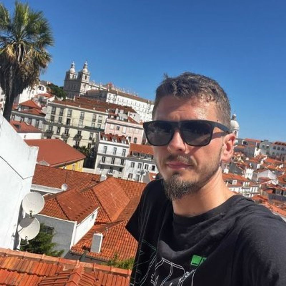 🧑‍💻Maxvyr 🇯🇵