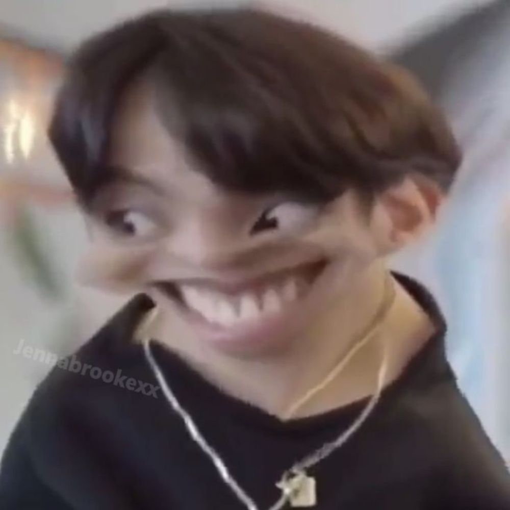 UM NENEM OT7