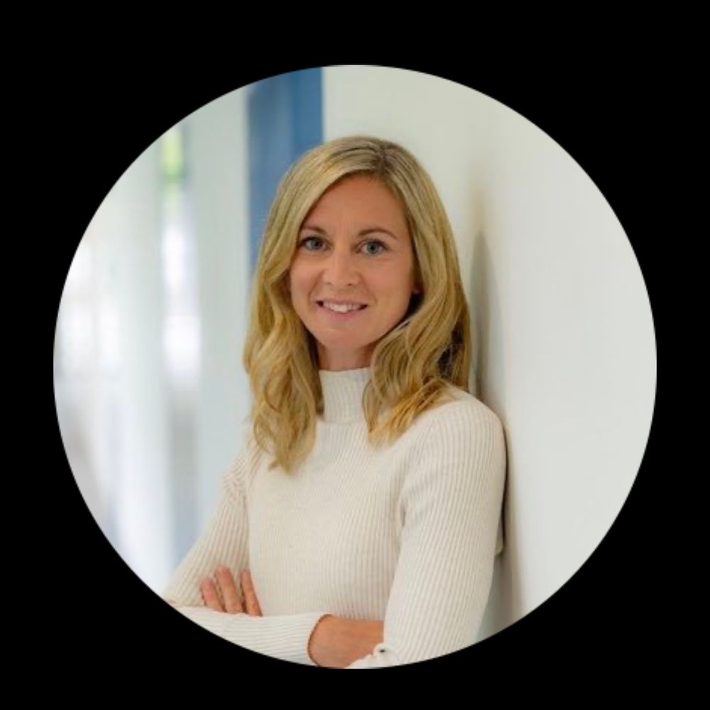 Dr Rhiannon Joslin