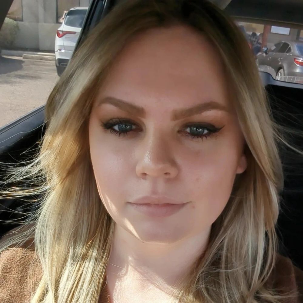 Julia Lynn