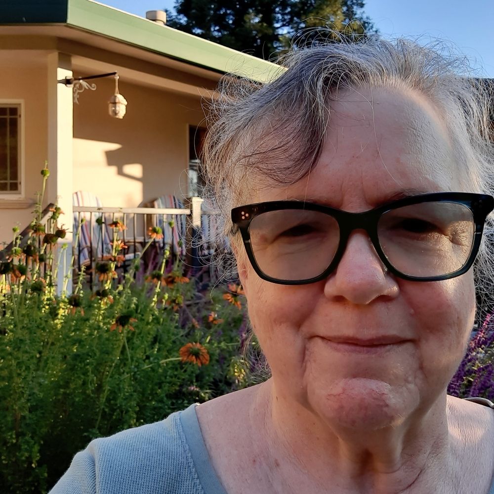 Suz Eaton