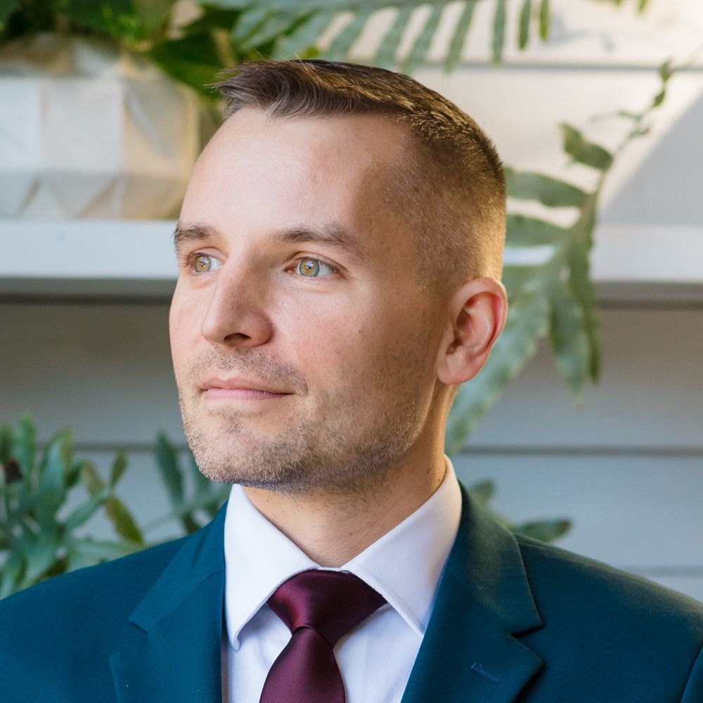 Chris Luzniak