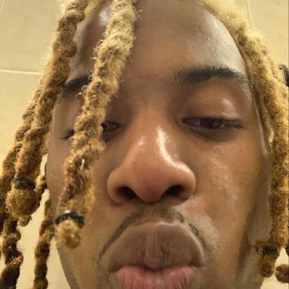  💋