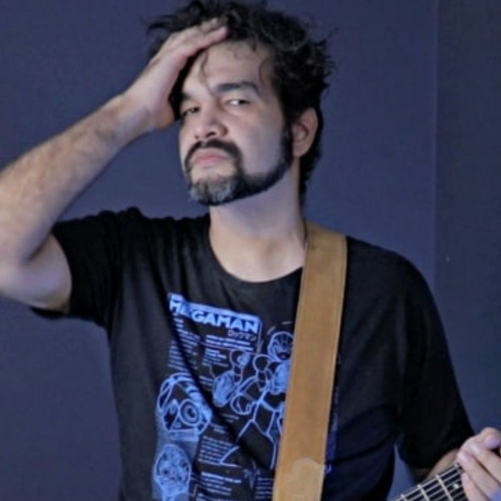 Schneider Souza
