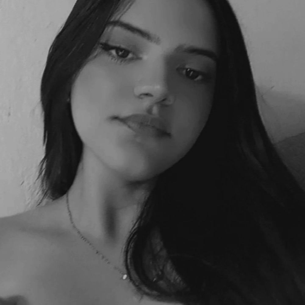 Marianna Helen 